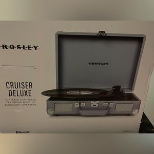Crowley turntable, blue
